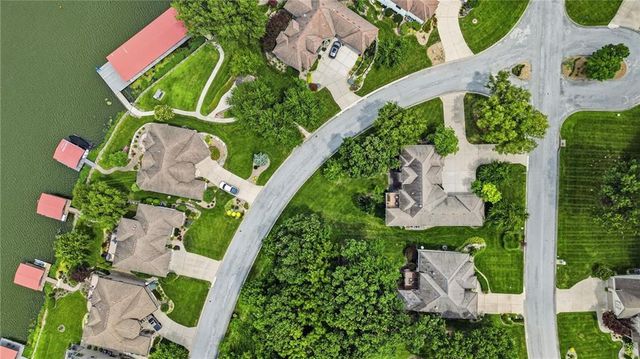 138 S Shore Drive, Lake Winnebago, MO 64034