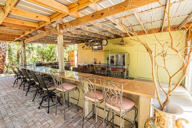 740 31ST ST SW, Naples, FL 34117