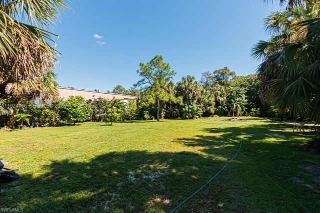 740 31ST ST SW, Naples, FL 34117