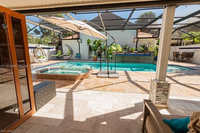 740 31ST ST SW, Naples, FL 34117