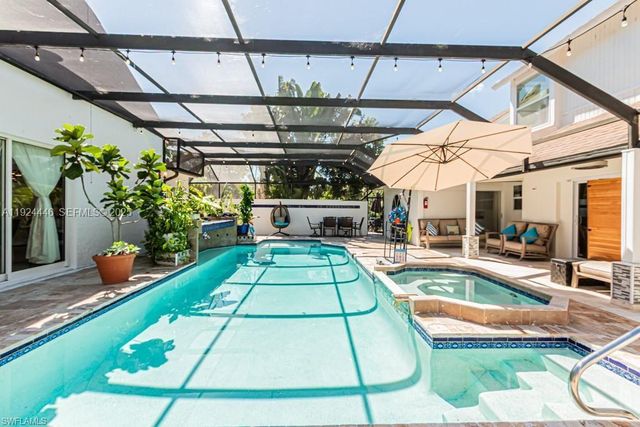 740 31ST ST SW, Naples, FL 34117