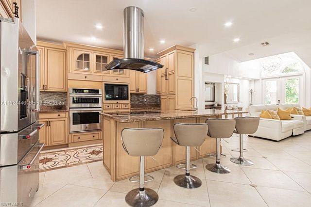 740 31ST ST SW, Naples, FL 34117