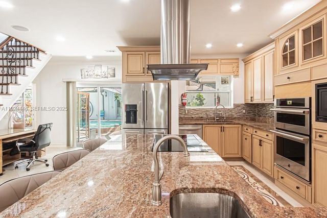 740 31ST ST SW, Naples, FL 34117