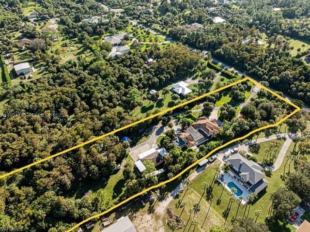 740 31ST ST SW, Naples, FL 34117