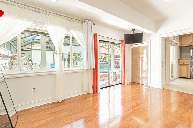 740 31ST ST SW, Naples, FL 34117