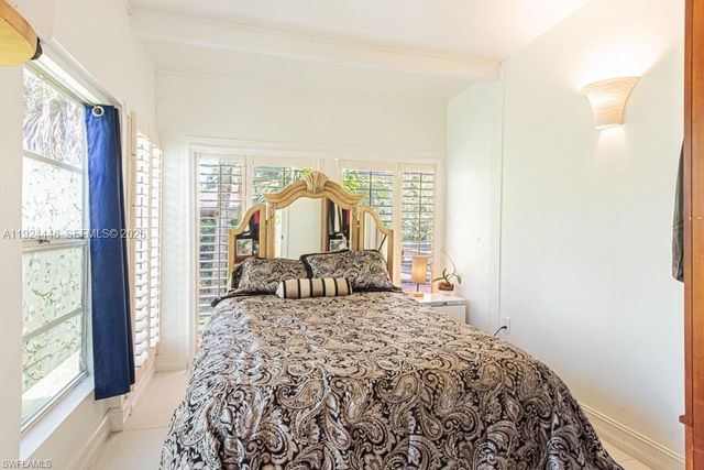 740 31ST ST SW, Naples, FL 34117