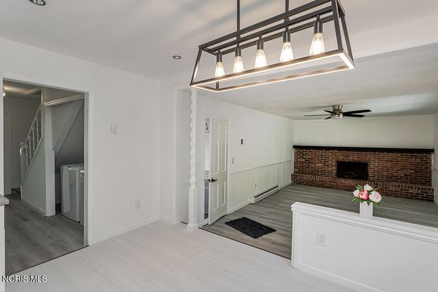 14590 Liberty Hi Road, Bowling Green, OH 43402