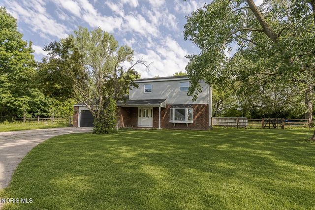 14590 Liberty Hi Road, Bowling Green, OH 43402