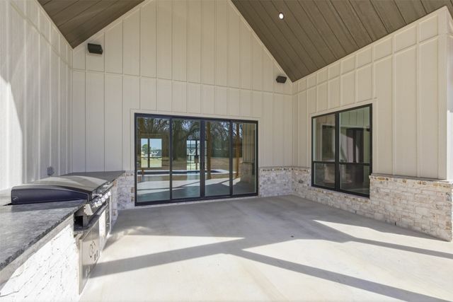 5832 Grey Wolf Court, Fort Worth, TX 76140