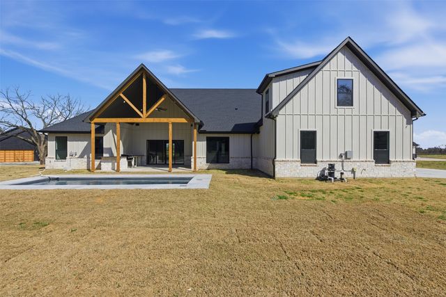 5832 Grey Wolf Court, Fort Worth, TX 76140