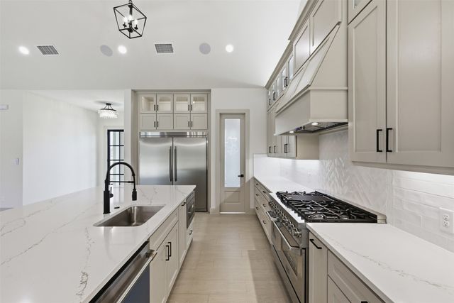 5832 Grey Wolf Court, Fort Worth, TX 76140