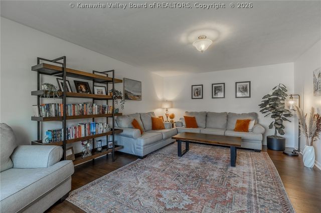 1413 Princess Drive, South Charleston, WV 25309