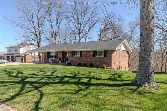 1413 Princess Drive, South Charleston, WV 25309