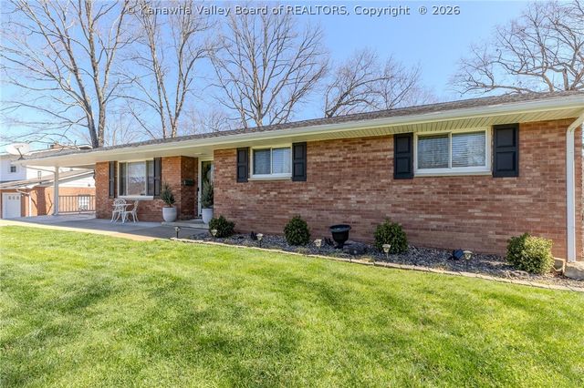 1413 Princess Drive, South Charleston, WV 25309