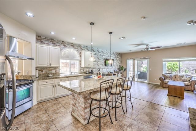 5638 Yarra Valley Avenue, Las Vegas, NV 89139