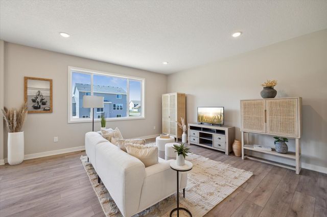 17798 Eclipse Avenue, Lakeville, MN 55044