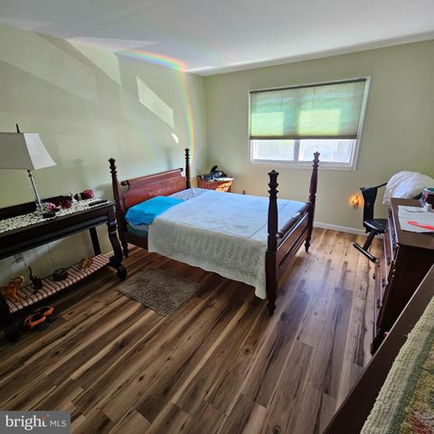 406 DRAGON LN, Bear, DE 19701