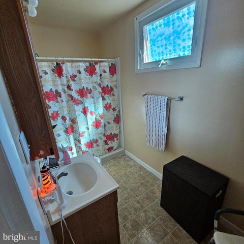 406 DRAGON LN, Bear, DE 19701