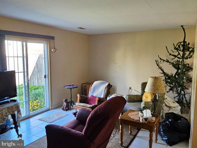 406 DRAGON LN, Bear, DE 19701