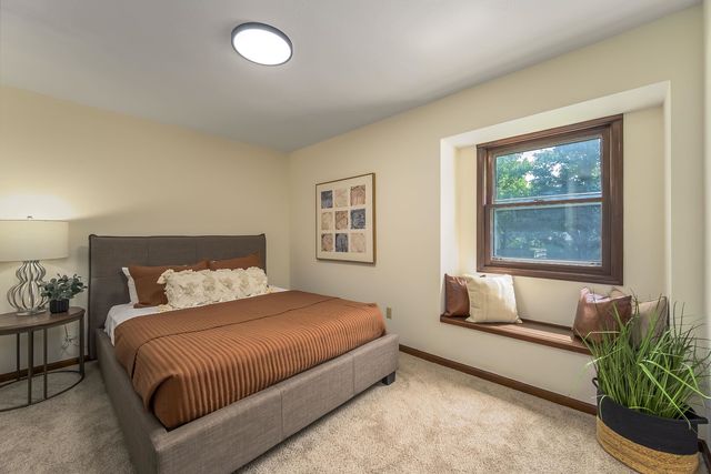 1100 E Market St, Derby, KS 67037