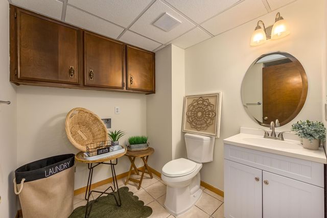 1100 E Market St, Derby, KS 67037