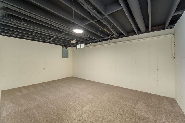 1100 E Market St, Derby, KS 67037