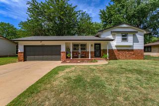 1100 E Market St, Derby, KS 67037