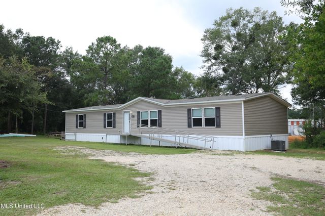 16073 Honeymoon Hill Road, Kiln, MS 39556