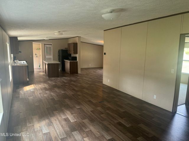 16073 Honeymoon Hill Road, Kiln, MS 39556