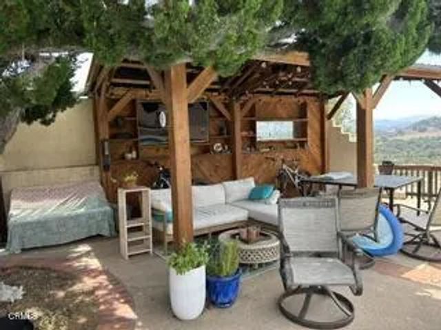 2551 Bonmark Drive, Ojai, CA 93023