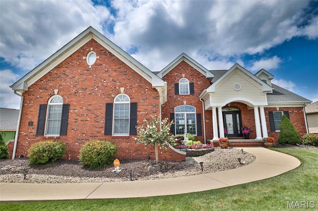 101 Waterfall Court, Glen Carbon, IL 62034