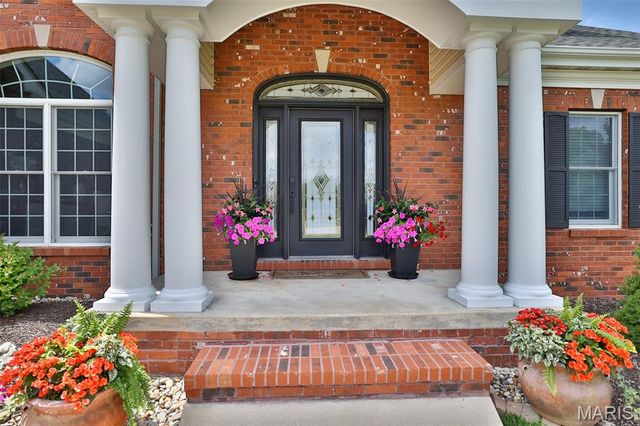 101 Waterfall Court, Glen Carbon, IL 62034