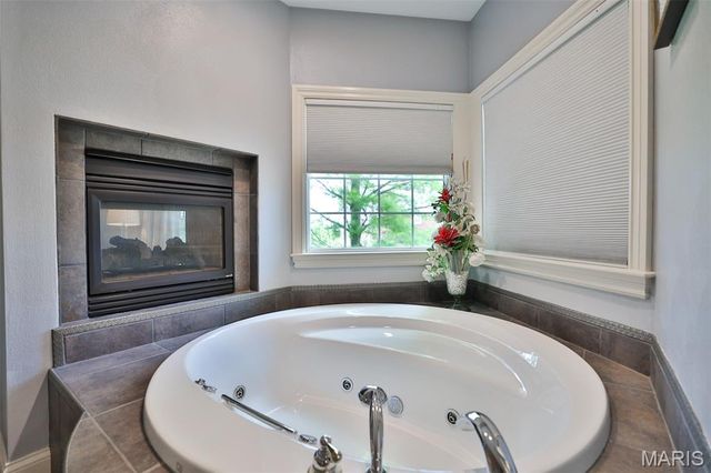 101 Waterfall Court, Glen Carbon, IL 62034