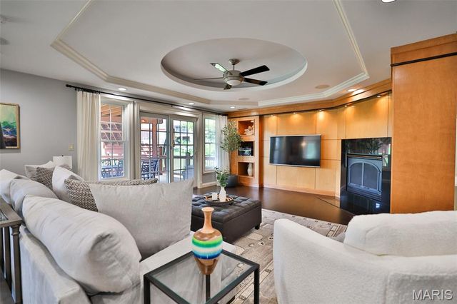 101 Waterfall Court, Glen Carbon, IL 62034