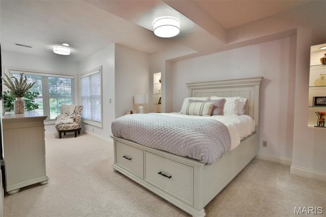 101 Waterfall Court, Glen Carbon, IL 62034