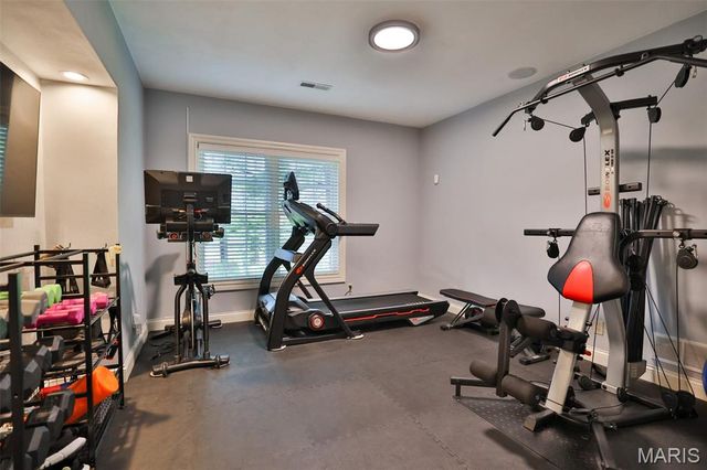 101 Waterfall Court, Glen Carbon, IL 62034