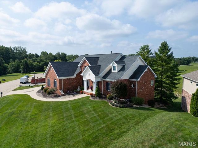 101 Waterfall Court, Glen Carbon, IL 62034