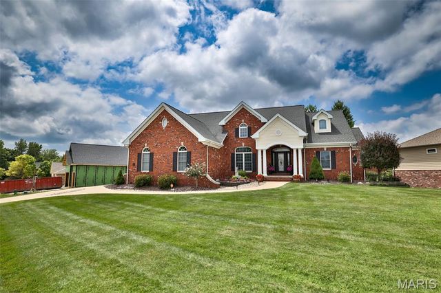 101 Waterfall Court, Glen Carbon, IL 62034