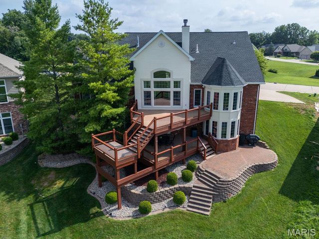 101 Waterfall Court, Glen Carbon, IL 62034