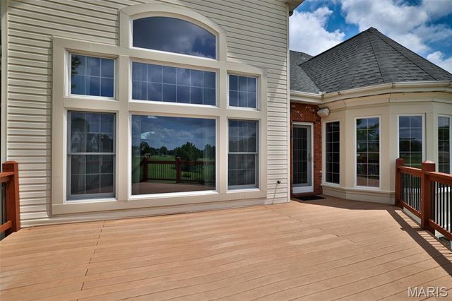 101 Waterfall Court, Glen Carbon, IL 62034
