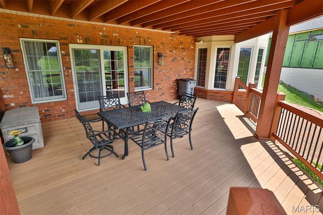 101 Waterfall Court, Glen Carbon, IL 62034