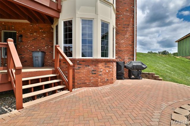 101 Waterfall Court, Glen Carbon, IL 62034