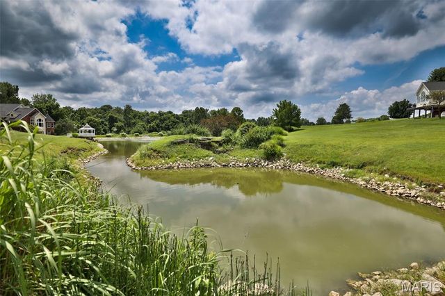 101 Waterfall Court, Glen Carbon, IL 62034
