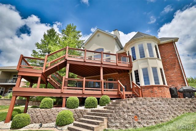 101 Waterfall Court, Glen Carbon, IL 62034