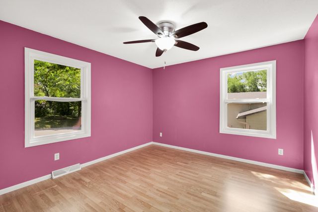 18993 Jordan Trail, Lakeville, MN 55044