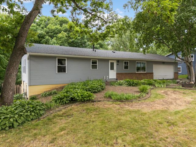 18993 Jordan Trail, Lakeville, MN 55044