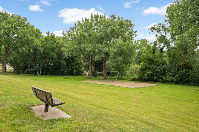 18993 Jordan Trail, Lakeville, MN 55044