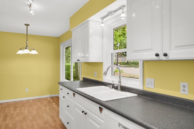 18993 Jordan Trail, Lakeville, MN 55044