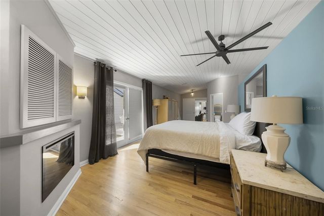 3331 OLD OAK DRIVE, Sarasota, FL 34239