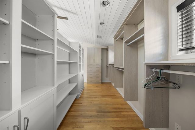 3331 OLD OAK DRIVE, Sarasota, FL 34239